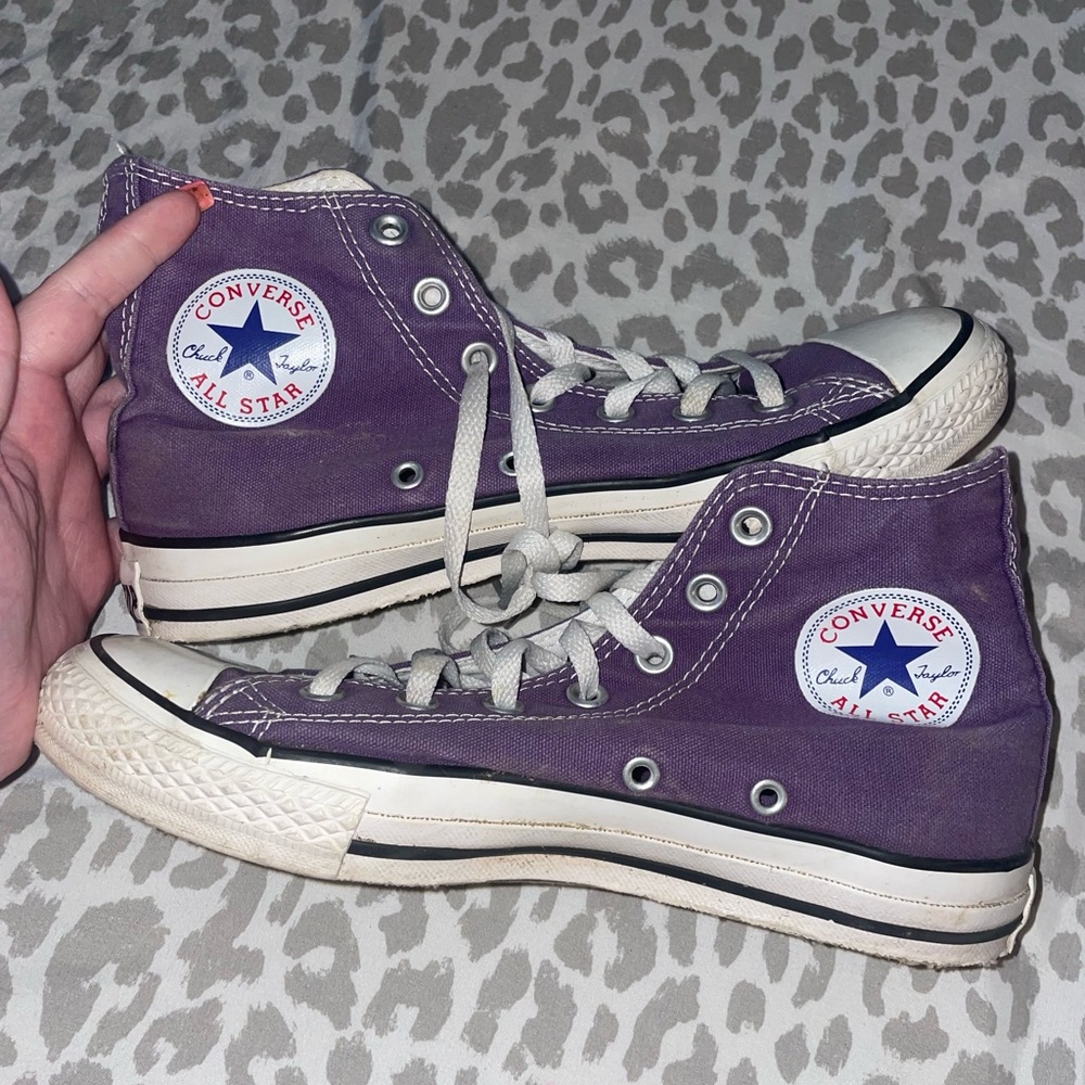 Purple Converse size 8